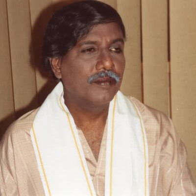 அப்புக்குட்டி ராஜகோபால் ph